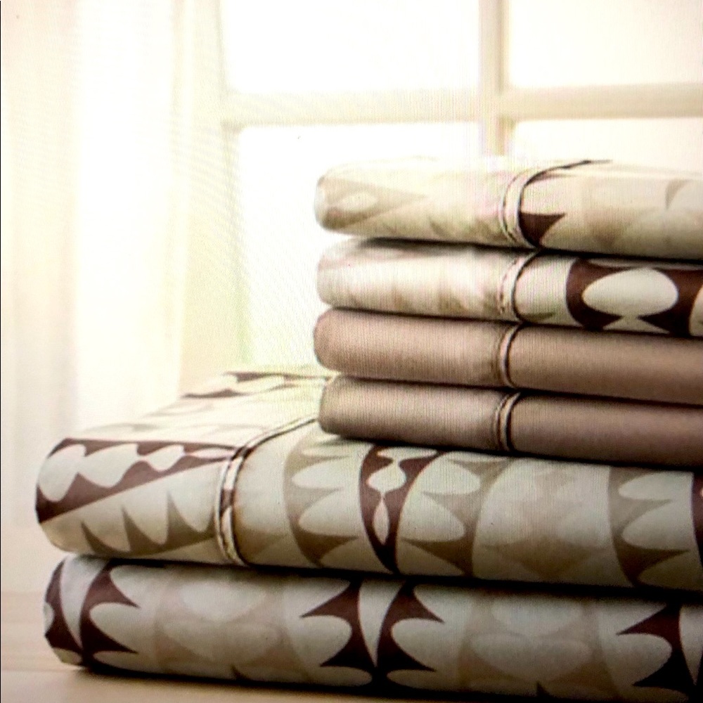 Spirit LinenHome -6Piece QueenSet